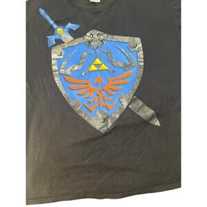 Vintage 2008 Legend of Zelda Twilight Princess Shirt - Large Hylian Shield